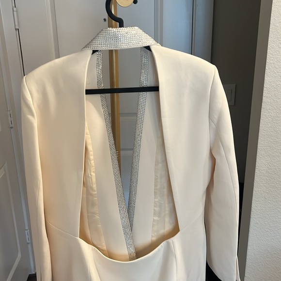 Ladies suit jacket dress. - Picture 5 of 7